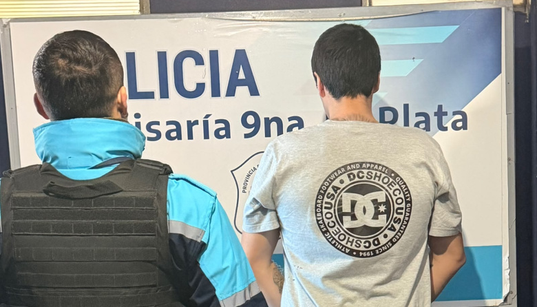 Una discusión de pareja terminó con una mujer apuñalada y un hombre detenido en el centro platense