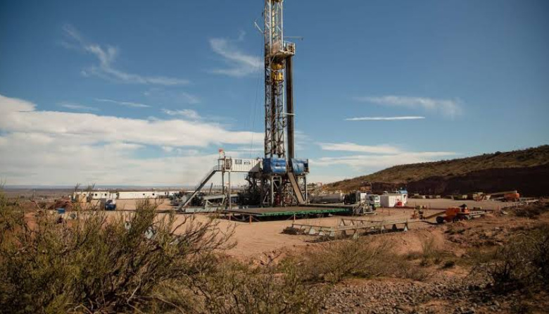 El megaproyecto Vaca Muerta Oil Sur superó el 70% de avance y estiman exportar crudo a inicios de 2027