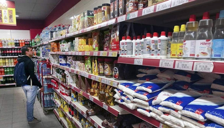 Consumo masivo cae 2,9% en el semestre y el e-commerce crece 34,8%