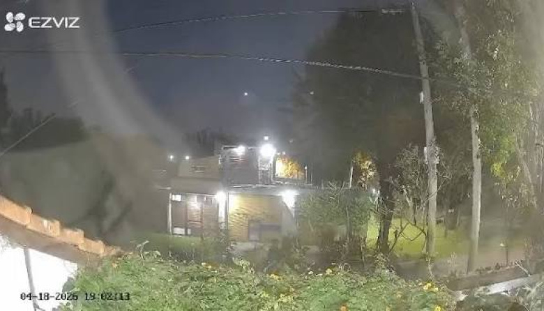 Lluvia de balas y piedras en El Mercadito: la desidia de Julio Alak entrega La Plata al desamparo