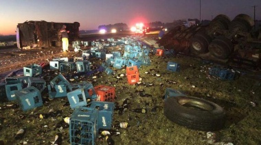 Un bebé falleció y unas seis personas resultaron heridas tras un choque múltiple en Ruta 2