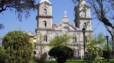 Recorrer Pilar, aprender su historia y visitar sus principales atractivos turísticos