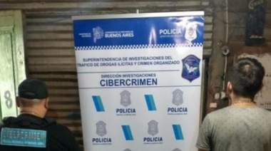 Detienen a un hombre acusado de distribuir pornografía infantil