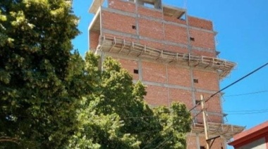 Por riesgo para los vecinos, el municipio ordena demoler un edificio ubicado en la zona céntrica de La Plata