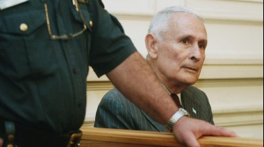 Murió Miguel Etchecolatz