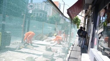 Avanza la restauración de veredas en el microcentro platense y cambian algunas paradas de micro