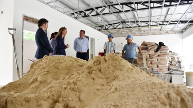 Garro visitó el nuevo edificio del Jardín N° 974 de Arana: "Esta obra nos va a permitir triplicar la cantidad de alumnos"