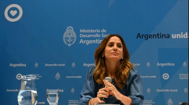 Tolosa Paz sostuvo que el pago del bono Potenciar Trabajo es incentivo y apunta a "cuidar la macroeconomía"