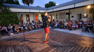"Maratón de cuentos" con la participación de más de diez oradores en escena en el Malvinas