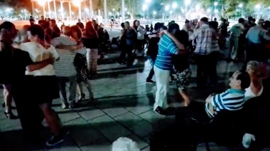 “Noches Culturales" convoca a los vecinos platenses amantes del tango