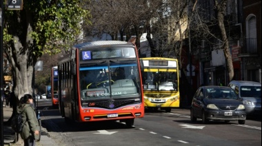 Volverán a aumentar un 7,7% las tarifas de los colectivos y trenes