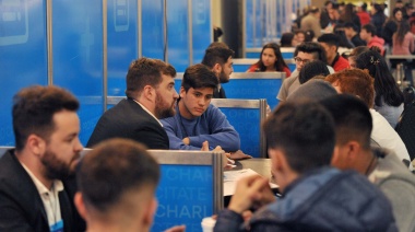 “Expo Empleo” en La Plata: decenas de compañías recibirán CV y realizarán entrevistas grupales