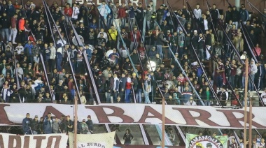 Fin de torneo violento: tiros y muerte en Lanús, represión en Avellaneda y graves amenazas en Vélez