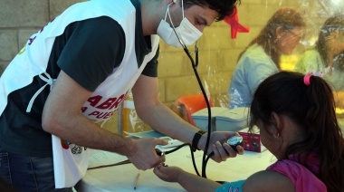 Continúan los controles de salud gratuitos para chicos y adolescentes de clubes platenses