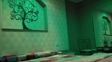 Mujer se descompensa en un hotel alojamiento