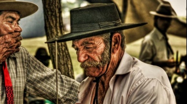 El Día de la Tradición en La Plata: Presentación de obras literarias en el Palacio López Merino
