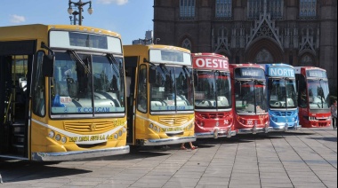 Los micros reducen su frecuencia a la mitad en La Plata y AMBA por una medida de las empresas