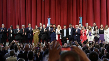 Kicillof tomó juramento a su Gabinete: “Renovar el esfuerzo, la creatividad y la militancia”