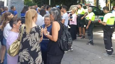 Continúan las protestas y denuncian despidos en dependencias de la Municipalidad de La Plata