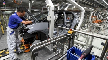 La actividad económica cayó 3,2% interanual en febrero
