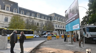 Restricciones de estacionamiento en plaza San Martín por obras de remodelación