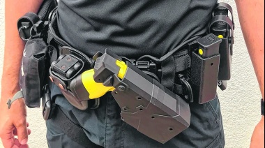 Polémica en La Plata por el uso de pistolas taser