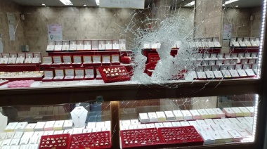 Fallido intento de robo en joyería de La Plata: huyó y dejó su DNI