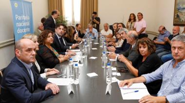 Paritarias docentes: Provincia presenta nueva oferta salarial y los gremios evalúan su respuesta