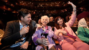 Cristina Kirchner y Kicillof se reencuentran en acto por Abuelas