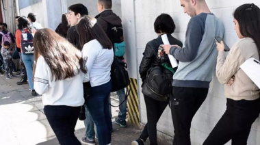 Nueve de cada diez jóvenes enfrentan serias barreras para conseguir empleo en Argentina