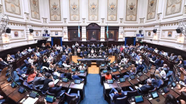 Kicillof no logró aprobar el Presupuesto 2025 y acusa a la oposición de "golpe a la Provincia"
