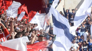 Hinchas de Estudiantes y Gimnasia se suman a la marcha de jubilados al Congreso este miercoles
