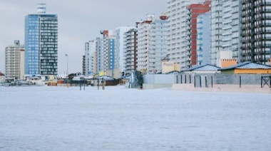 La ola polar llegó con nevadas en los alrededores de Mar del Plata