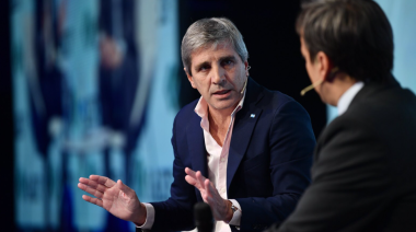 Caputo anunció baja de retenciones y cruzó al municipio de Pilar