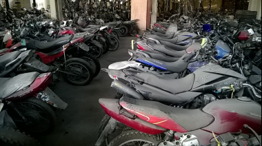 Proponen prohibir los escapes modificados y subir las sanciones por ruidos molestos en La Plata