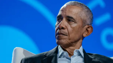 Los Obama cuestionaron el accionar de agentes migratorios tras una muerte a tiros en Mineápolis