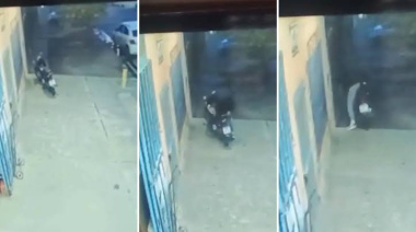 Robaron una moto frente a un supermercado de La Plata y todo quedó filmado