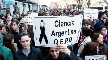 Alerta mundial de la ciencia: 24 premios Nobel se plantaron ante Milei y exigen frenar el vaciamiento del sistema