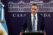 Luego de que la Justicia suspendiera la eliminación del feriado por el Día del Estatal, el Gobierno anunció que apelará