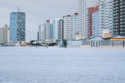 La ola polar llegó con nevadas en los alrededores de Mar del Plata