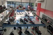 Estudiantes de una secundaria de La Plata hacen pasantías en una concesionaria Honda