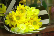 Robó flores para su novia y terminó detenido frente a una comisaría