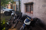 Desbarataron un taller clandestino en La Plata y secuestraron decenas de autopartes ilegales