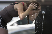 Ola de calor persistente: alertas activas en el AMBA y gran parte del país