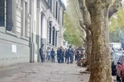 Investigan una amenaza con un arma en el colegio Albert Thomas