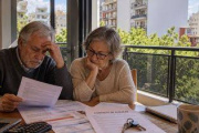 Envejecer alquilando: cómo la informalidad laboral está transformando el acceso a la vivienda en Argentina