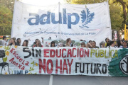ADULP se suma al paro de ATULP y se extienden las medidas de fuerza que afectarán las clases en la UNLP