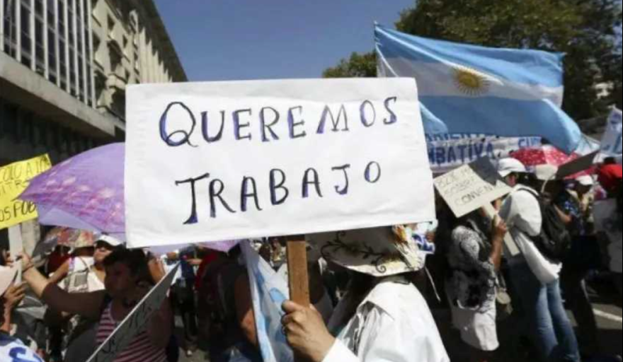 Empleo en alerta bajo la gestión de Javier Milei